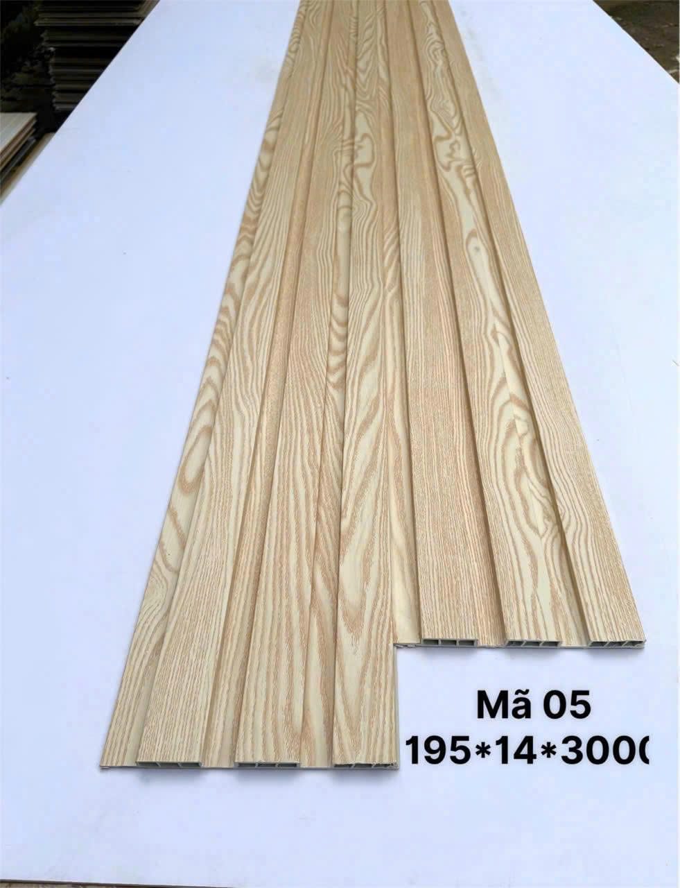 Lam sóng PVC 3 sóng thấp mã 05, quy cách 14 × 195 × 3000mm