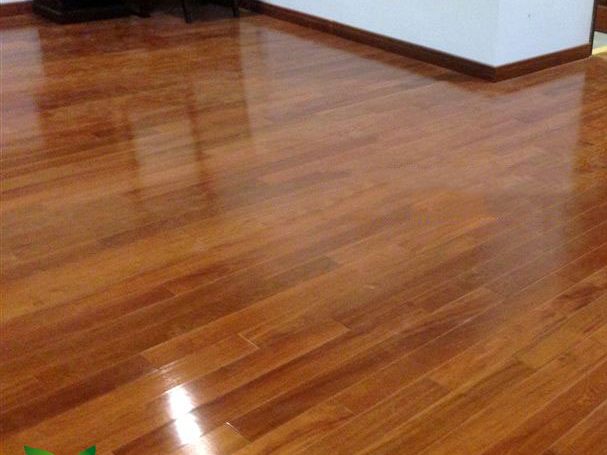 Sàn gỗ Căm Xe Lào 18x120x600mm