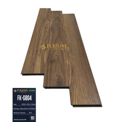 Sàn gỗ FukiOne Green FK-G804 12mm cốt xanh màu nâu óc chó