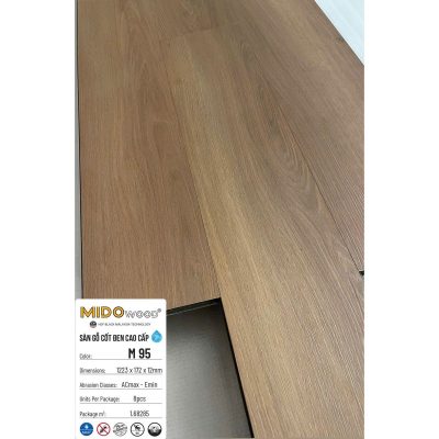 Sàn gỗ Midowood cốt đen M95 12mm – ảnh thật